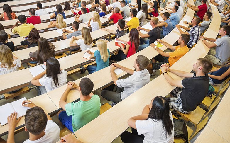Studium/Hörsaal/Referent/Studenten hören zu/von oben