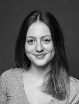  Eva Gunti