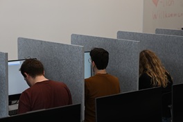 Forschung live erleben: Das Aare-Lab der Universität Bern